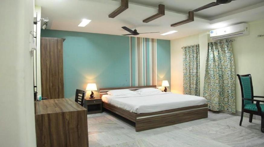 Nirupama Hotels Dhenkanal Exteriör bild